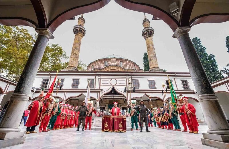 Bursa Mehter Takımı genel kurulunda Mesut Özkeser güven tazeledi