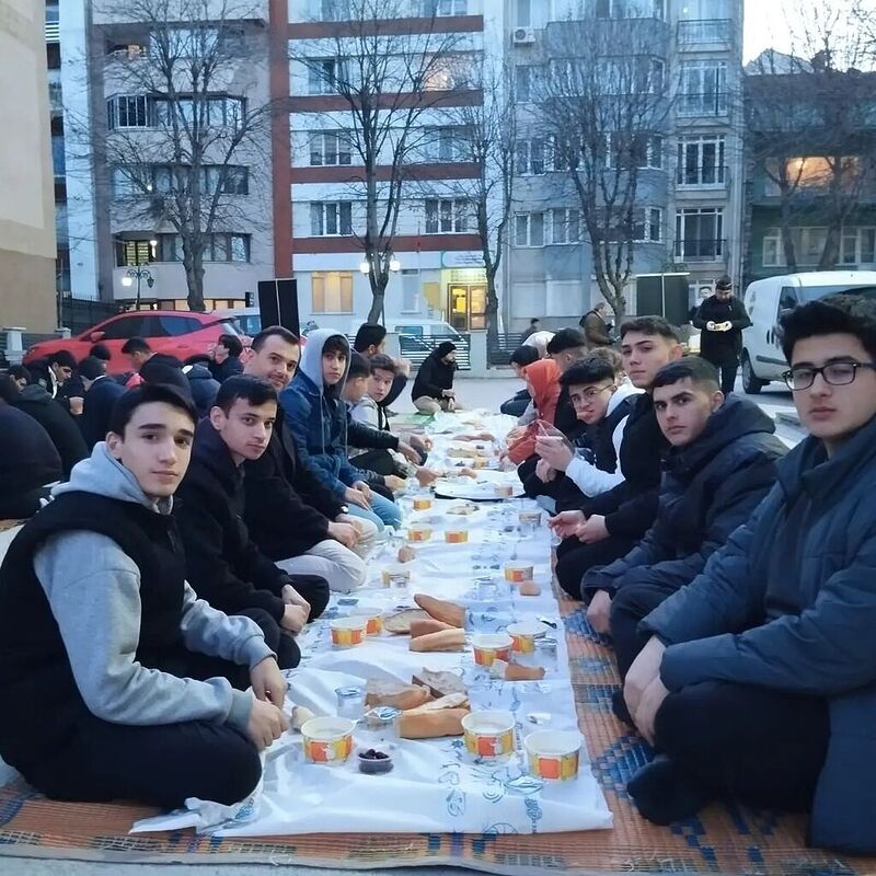 Çanakkale İftarı’nda öğrenciler buluştu