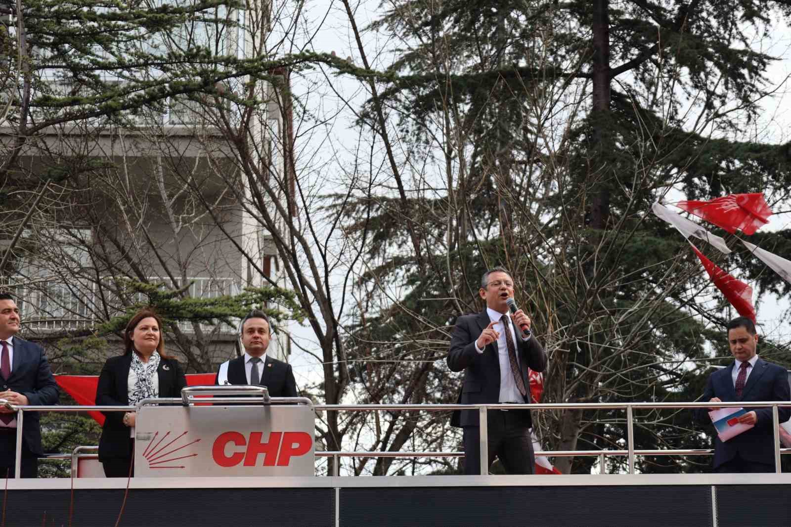 CUMHURİYET HALK PARTİSİ (CH) GENEL BAŞKANI ÖZGÜR ÖZEL, YAKLAŞAN YEREL