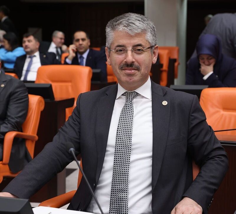 Çopuroğlu: “Mersin demiryolu için bakanlık bakanlık gezeceğim”