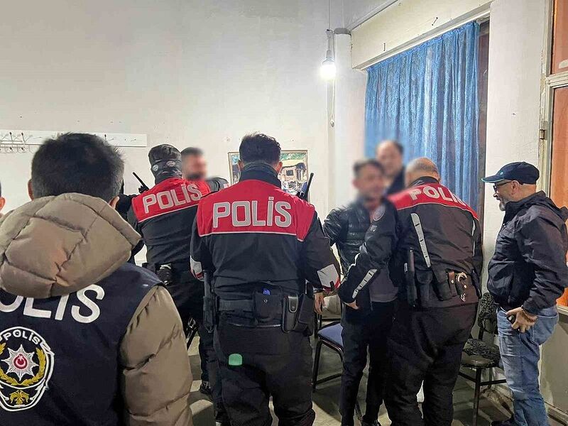 Çorum polisinin suçlularla mücadelesi sürüyor