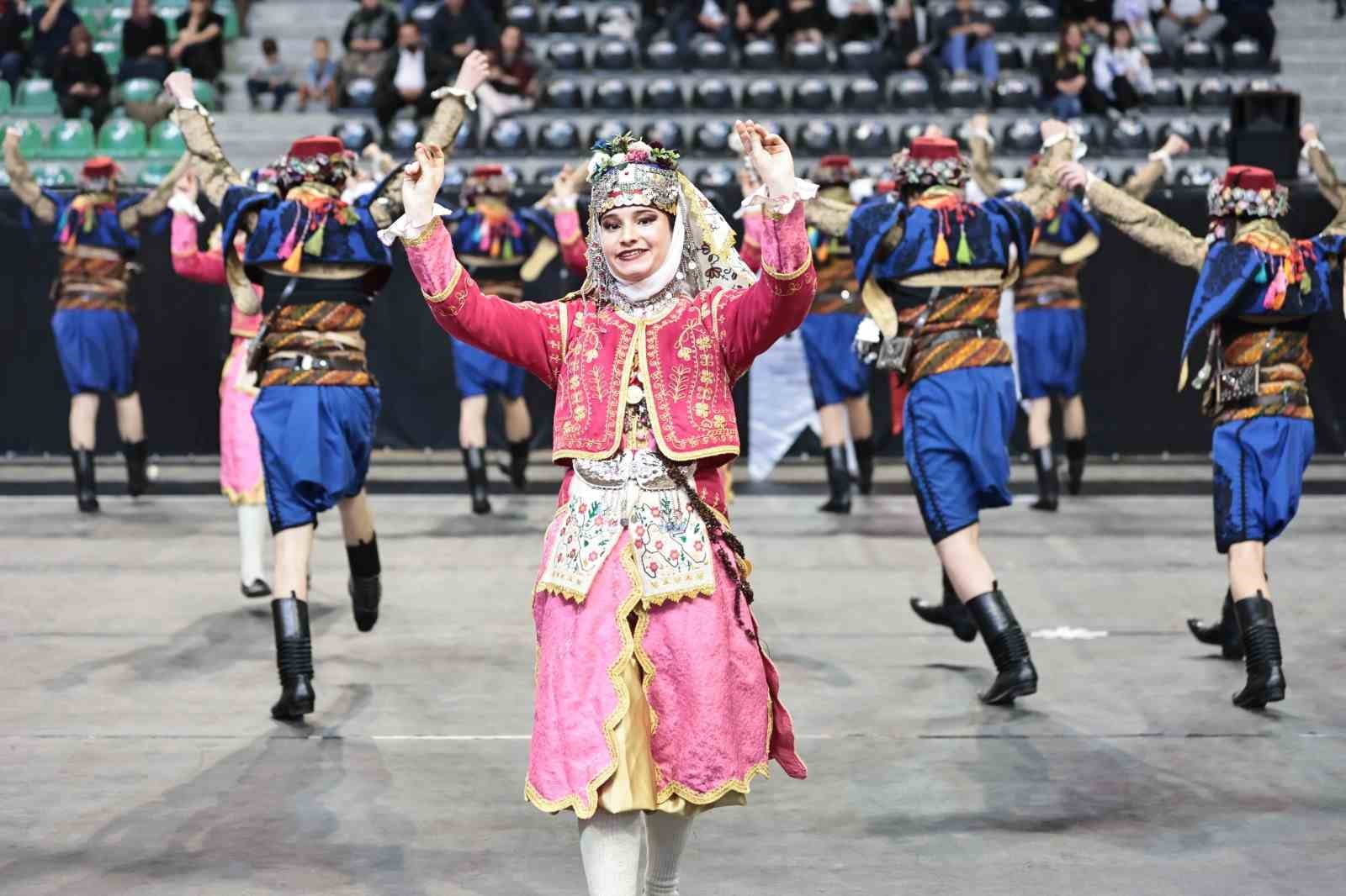 Denizli’de halk oyunları şöleni yaşanacak