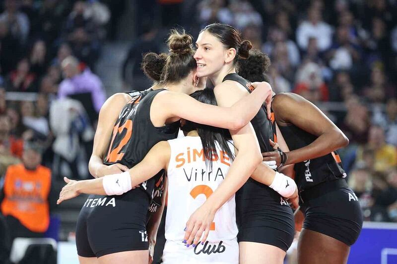 Eczacıbaşı Dynavit, Kupa Voley’de finale yükseldi