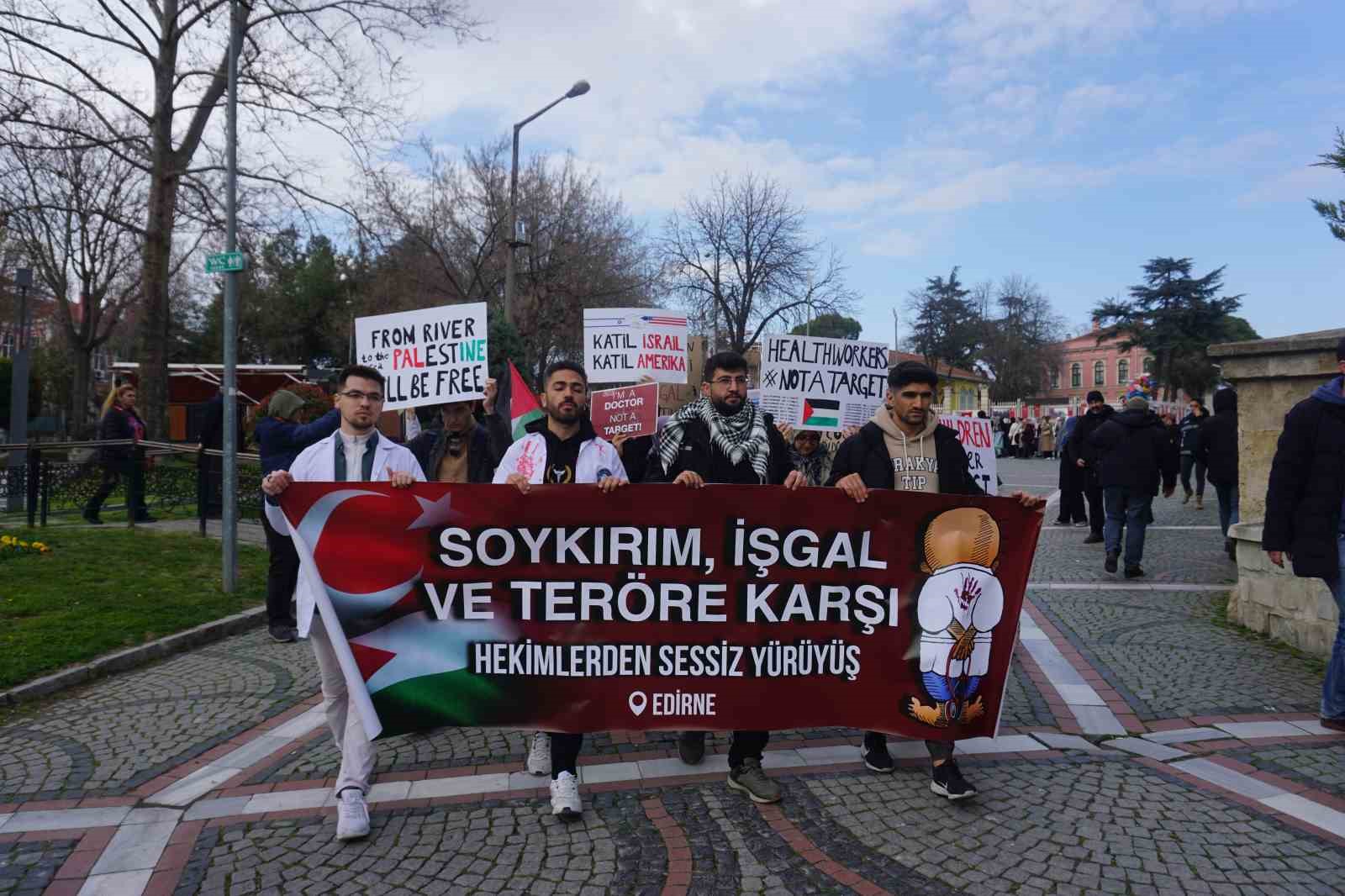 Edirne’de tıp fakültesi öğrencilerinden Gazze’ye destek yürüyüşü