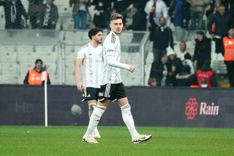 BEŞİKTAŞ’IN ARNAVUT FUTBOLCUSU ERNEST