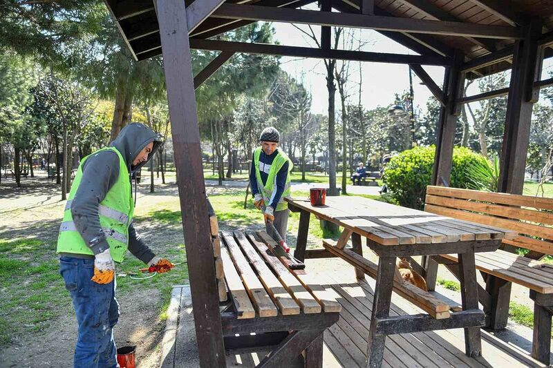 ESENYURT’TA PARKLAR VE BAHÇELER