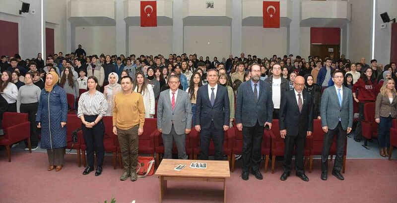 ESTÜ’lü Bilim İnsanları Havacılık ve Uzay Teknolojileri Panelinde Geleceğin Bilim İnsanları ile Buluştu