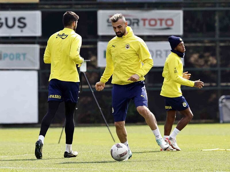 Fenerbahçe, Adana Demirspor maçı hazırlıklarını sürdürdü