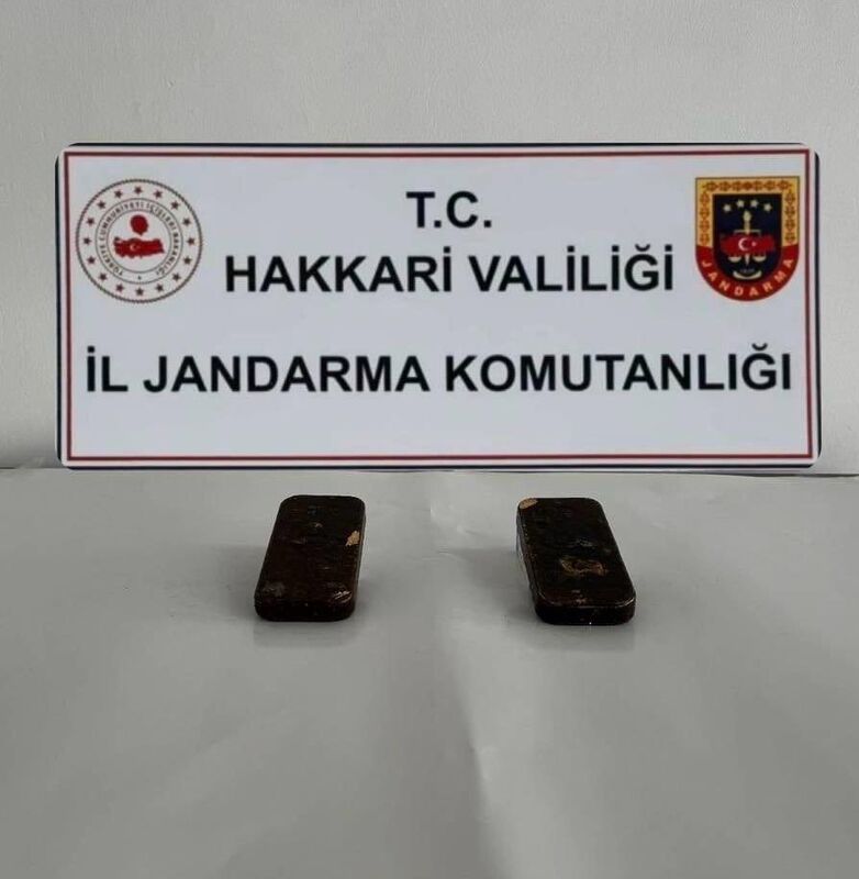 Hakkari’de 1 kilo 870 gram külçe altın ele geçirildi