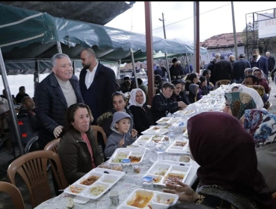 Honaz Belediyesi’nden 22 mahallede 16 iftar