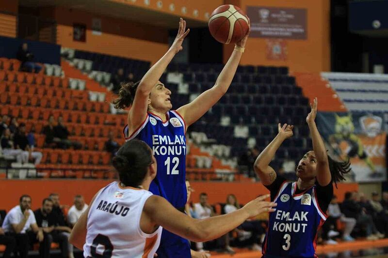 Kadınlar Basketbol Süper Ligi: ÇBK Mersin: 93  – Emlak Konut: 80