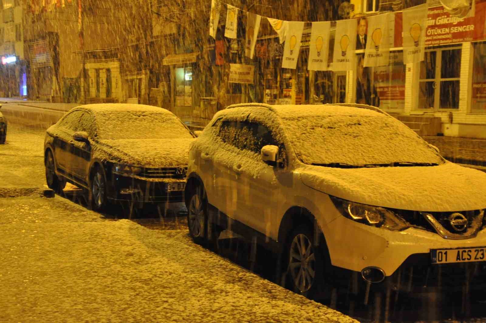 Kars’ta yoğun kar yağışı