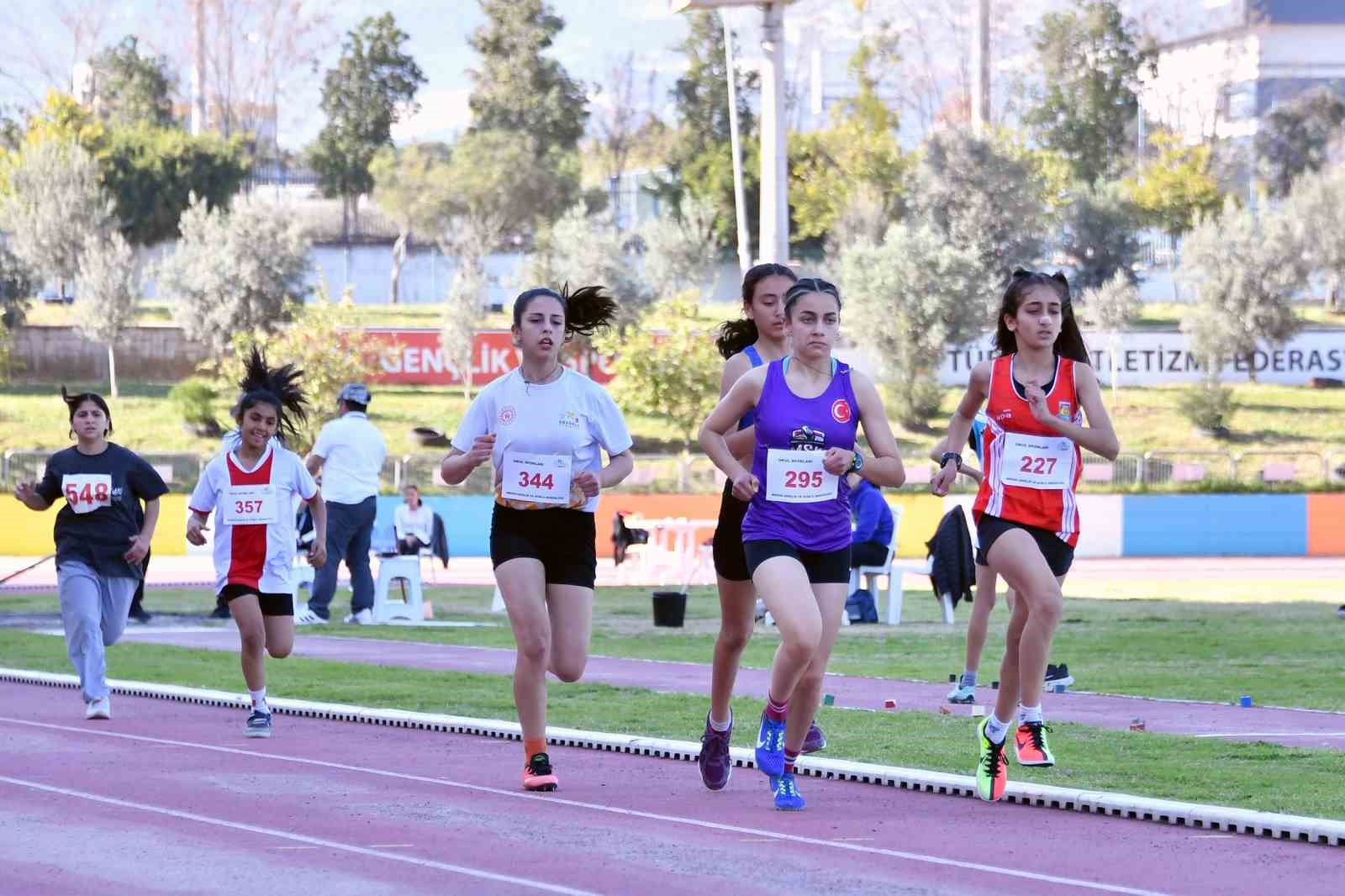 Kır Çiçekleri, Mersin şampiyonu oldu