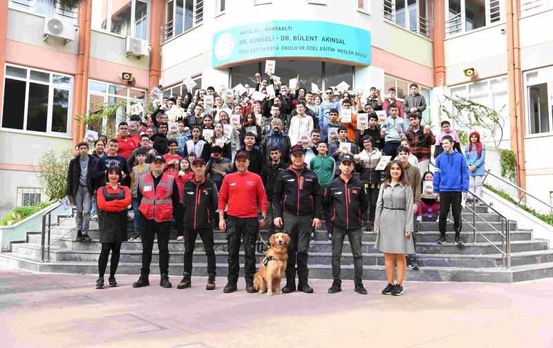 Konyaaltı’nda özel öğrencilere deprem tatbikatı