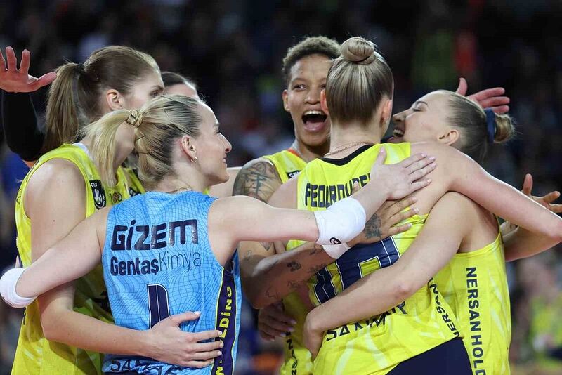 FENERBAHÇE OPET KADIN VOLEYBOL TAKIMI, AXA SİGORTA KUPA VOLEY FİNAL