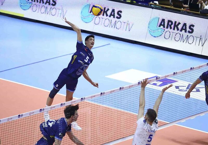 BURSA’DA DÜZENLENEN 2024 ERKEKLER AXA SİGORTA KUPA VOLEY’DE HALKBANK ŞAMPİYON