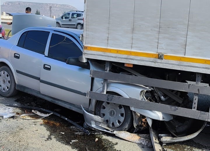 MALATYA’DA 3 ARACIN KARIŞTIĞI