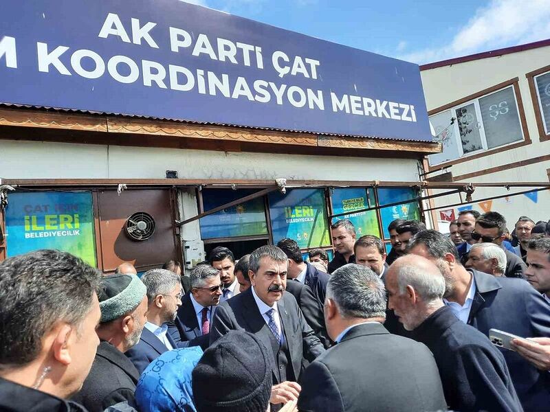 Milli Eğitim Bakanı Tekin, Çat’ta Cumhur İttifakı için destek istedi