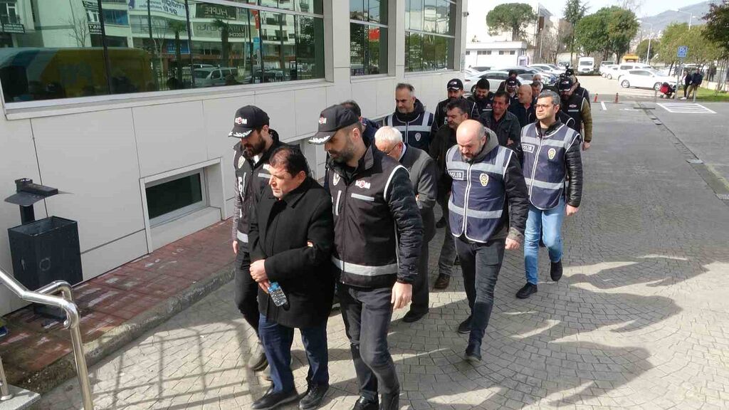 Ordu’da silah ticareti ve kaçakçılığından 13 şüpheli yakalandı