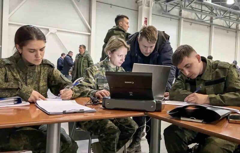 Rusya Soruşturma Komitesi, Moskova’daki saldırıda olay yerindeki silahların görüntülerini yayınladı