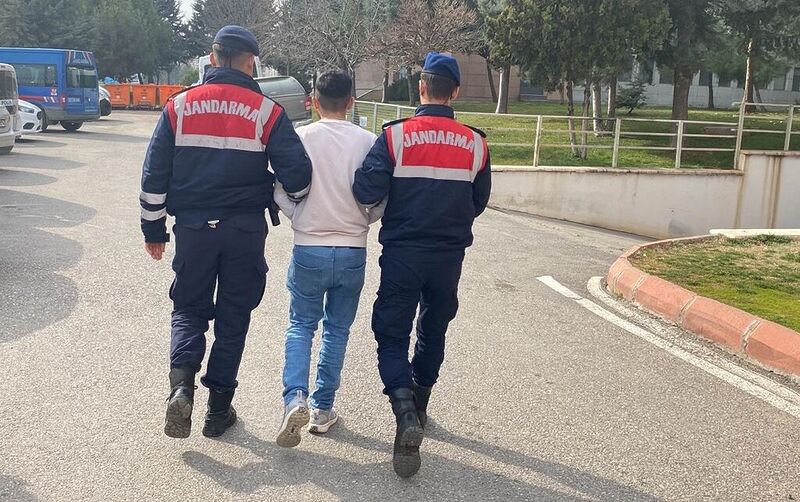 Silahlı yağma suçundan 19 yıl cezası bulunan firari yakalandı