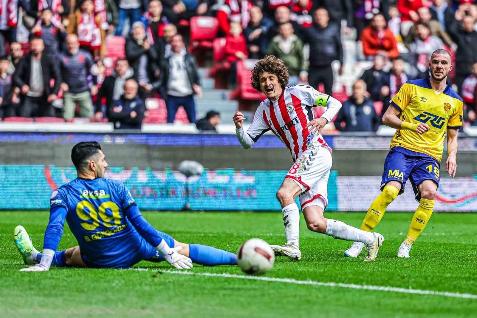 Trendyol Süper Lig: Samsunspor: 1 – MKE Ankaragücü: 1 (İlk yarı)