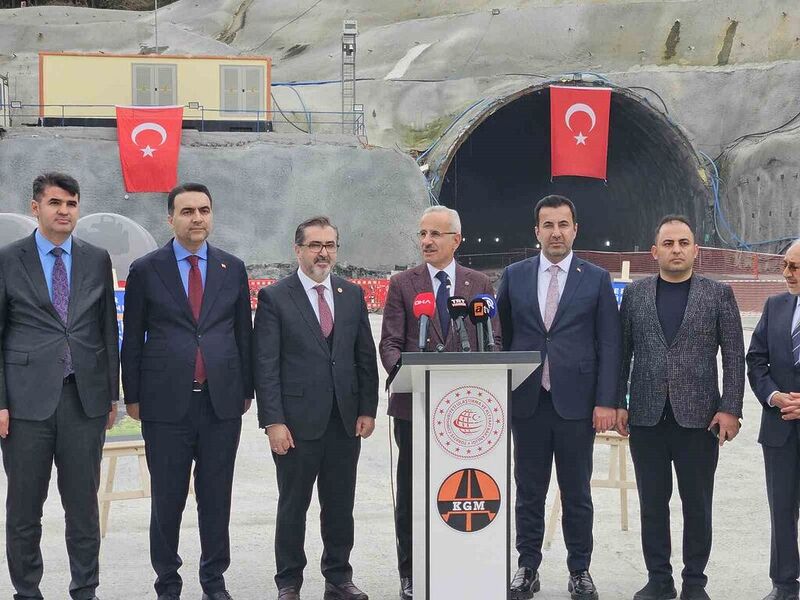 Ulaştırma ve Altyapı Bakanı Uraloğlu: “Kilyos Tüneli, 2026 yılı sonunda hizmete açılacak”