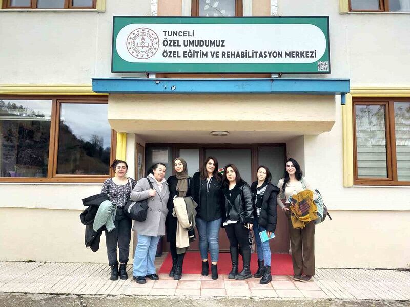 Üniversite öğrencilerinden rehabilitasyon merkezine ‘Gönüllülük’ yolculuğu