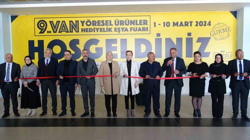 Van’da ‘Yöresel Ürünler ve Hediyelik Eşya Fuarı’ kapılarını ziyaretçilere açtı