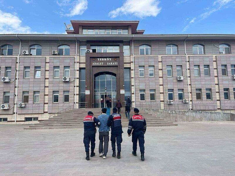 Yozgat’ta aranması olan 12 şahıs yakalandı