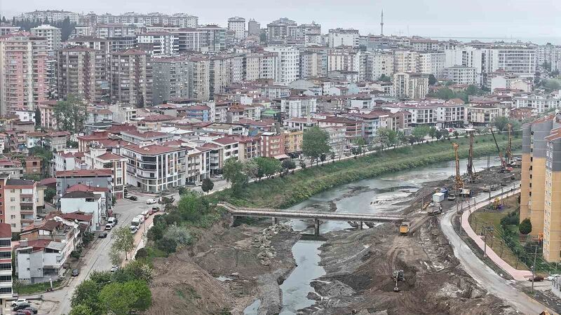 12 kişinin ölümüne yol açan fıkralık köprü yenileniyor