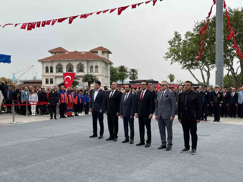 23 Nisan Bandırma’da coşkuyla kutladı