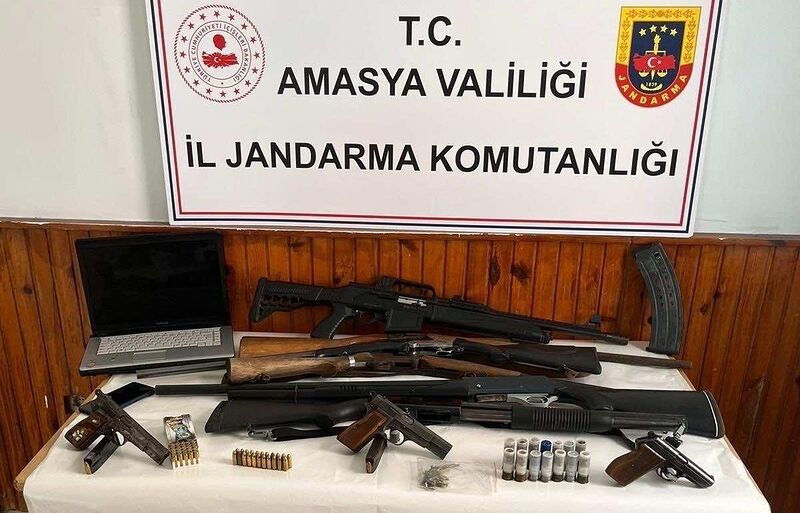 Amasya’da jandarmadan ruhsatsız silah operasyonu