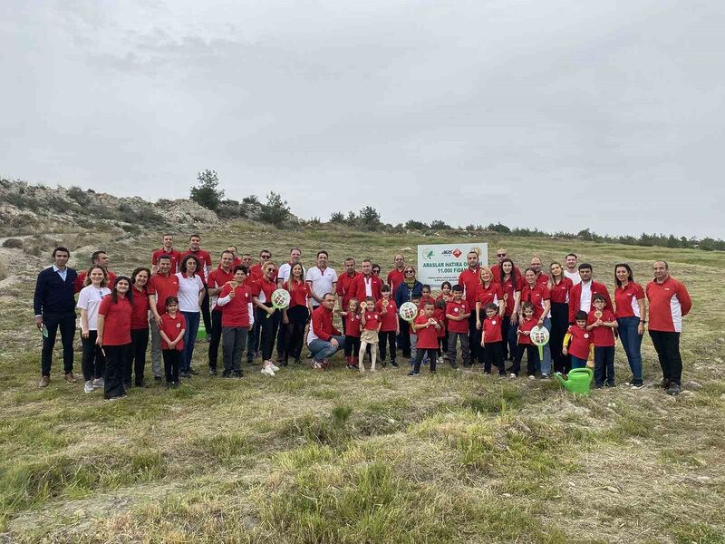 Aras Kargo, 11 bin fidanı Tarsus’ta toprakla buluşturdu