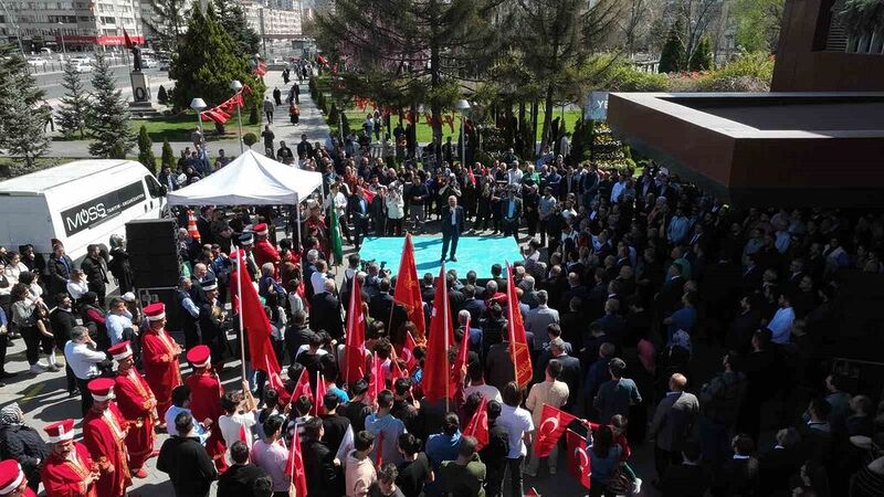 Başkan Büyükkılıç: “Kayserilerin hizmetkarı olmaya devam edeceğiz”