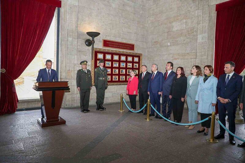 Başkan Çerçioğlu, Anıtkabir’i ziyaret etti