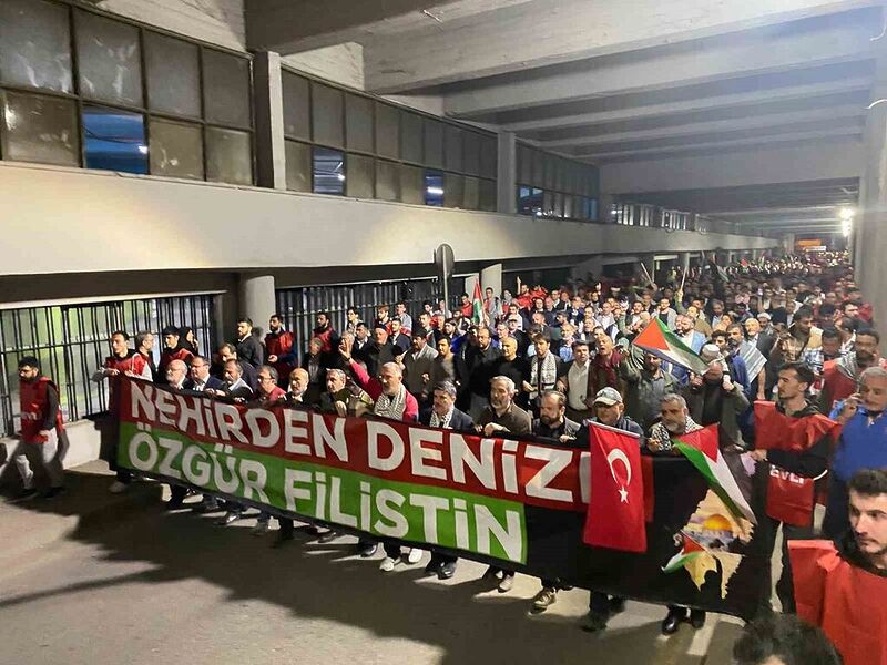 Başkentte binlerce vatandaş Filistin için yürüdü