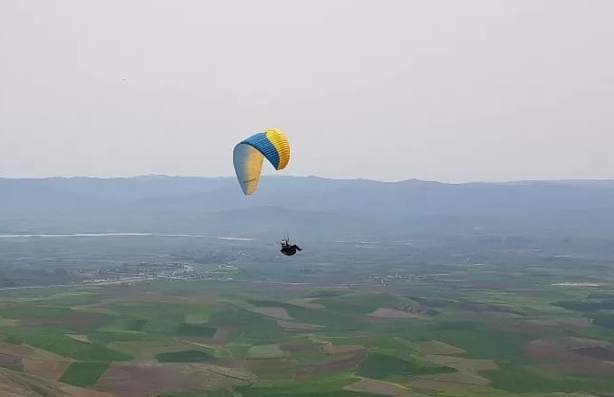 Bayat’ta yamaç paraşütü etkinliği