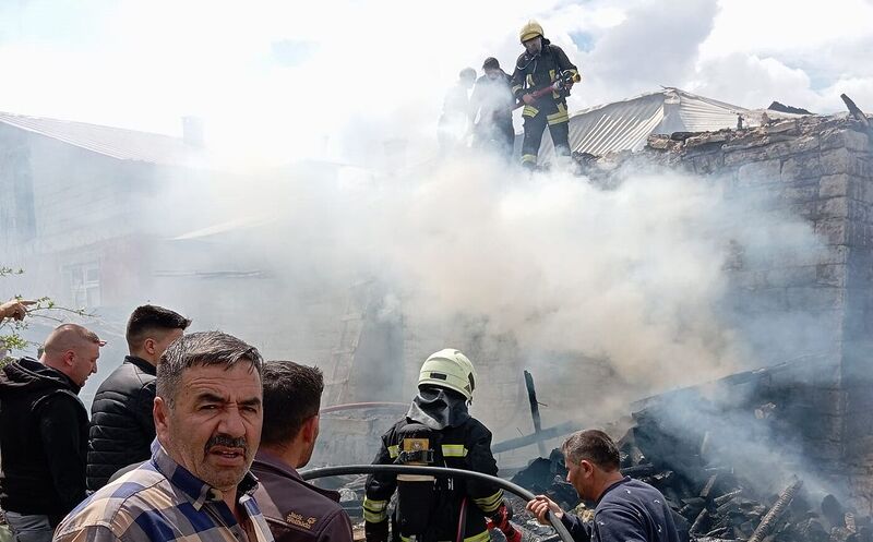 Beyşehir’de korkutan ev yangını