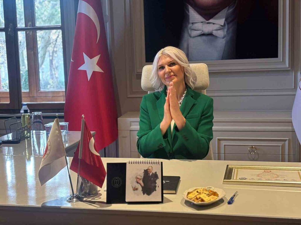 Bilecik’in ilk kadın belediye başkanı göreve başladı