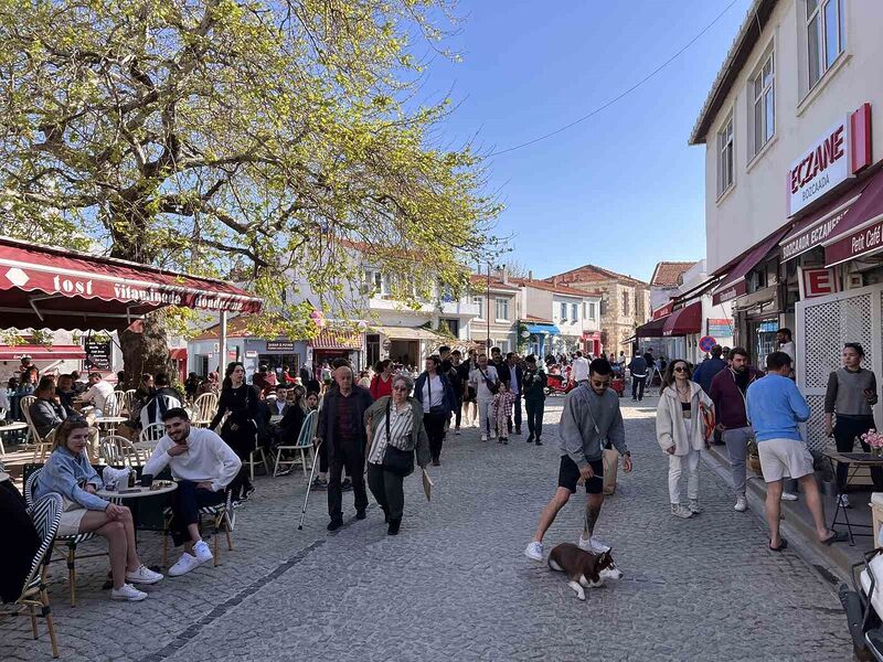 Bozcaada’da bayram rekoru