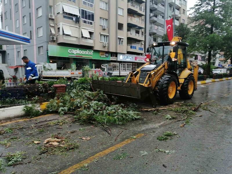 Büyükşehir ekiplerinden anında müdahale