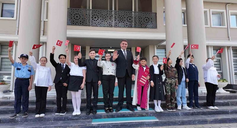 Çocuklar atıklardan oyuncak müzesi kurulmasına karar verdi