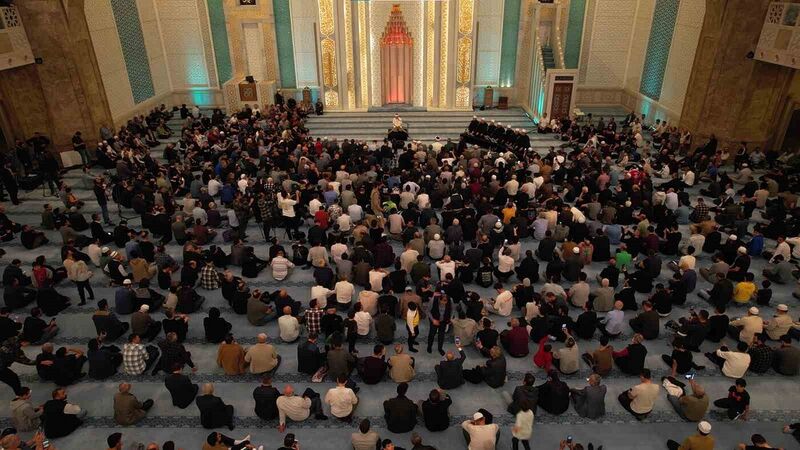 Erbaş’tan Gazze açıklaması: “Dünyayı, bu katliamı yapanları durdurması için davet edelim”