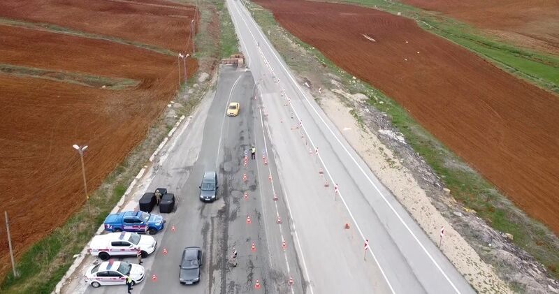 Erzincan’da trafik ekiplerinden dronlu denetim