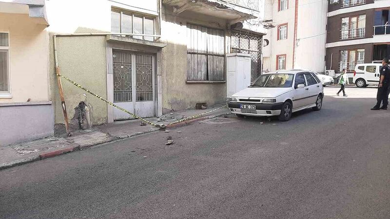 KARABÜK'TE BİR EVİN BALKONUNDAN