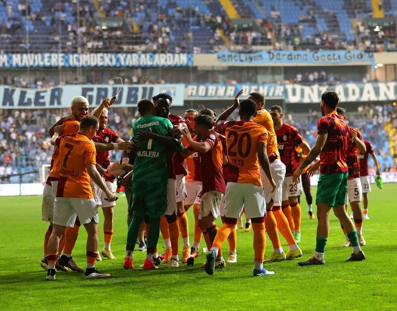 GALATASARAY, ADANA DEMİRSPOR GALİBİYETİYLE