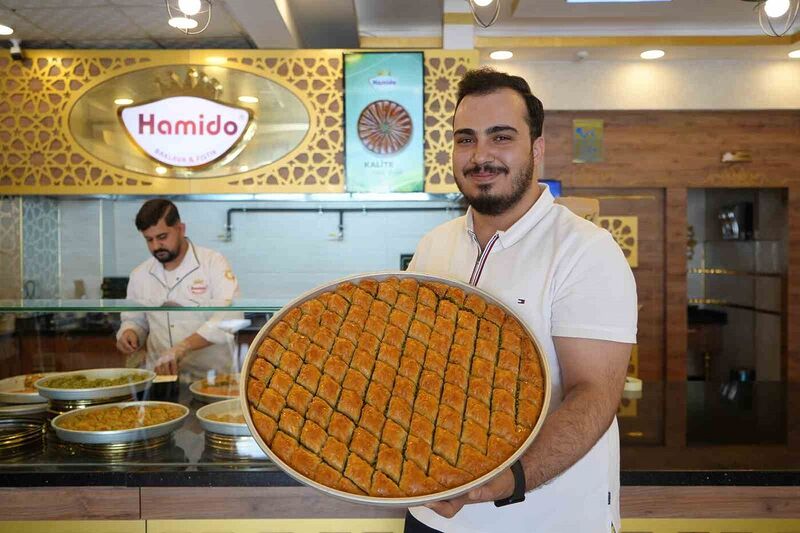 Gaziantep’te baklavacıların bayram yoğunluğu başladı