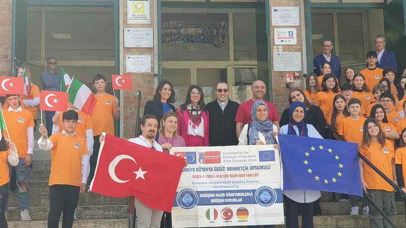 GEDİZ MEHMETÇİK ORTAOKULUNDAN ERASMUS