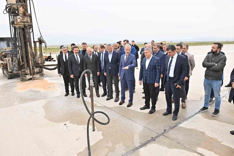 Hatay Havalimanı’nda uçuşlar yeniden başladı